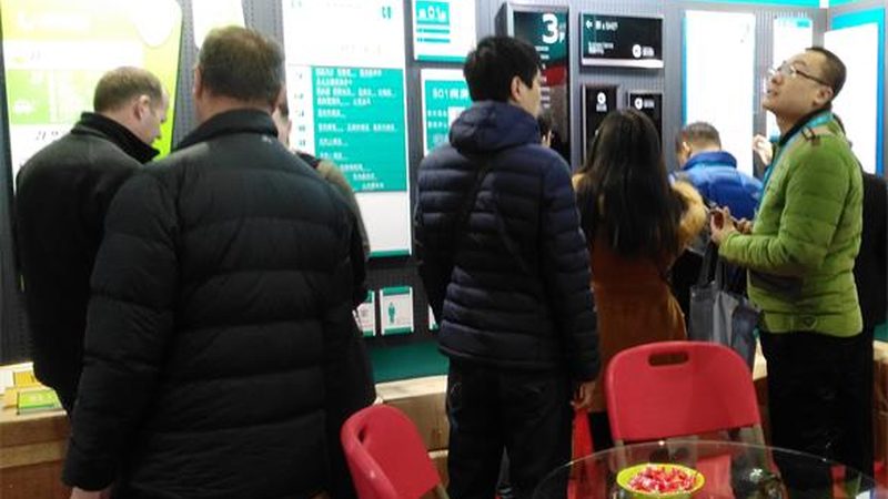 户外喷绘写真，如何确保画面质量和耐用性？**